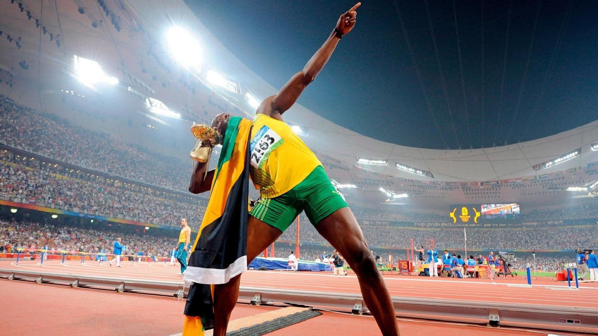 此情此景永不过时，老将绝杀点燃全场，体育精神穿越时代